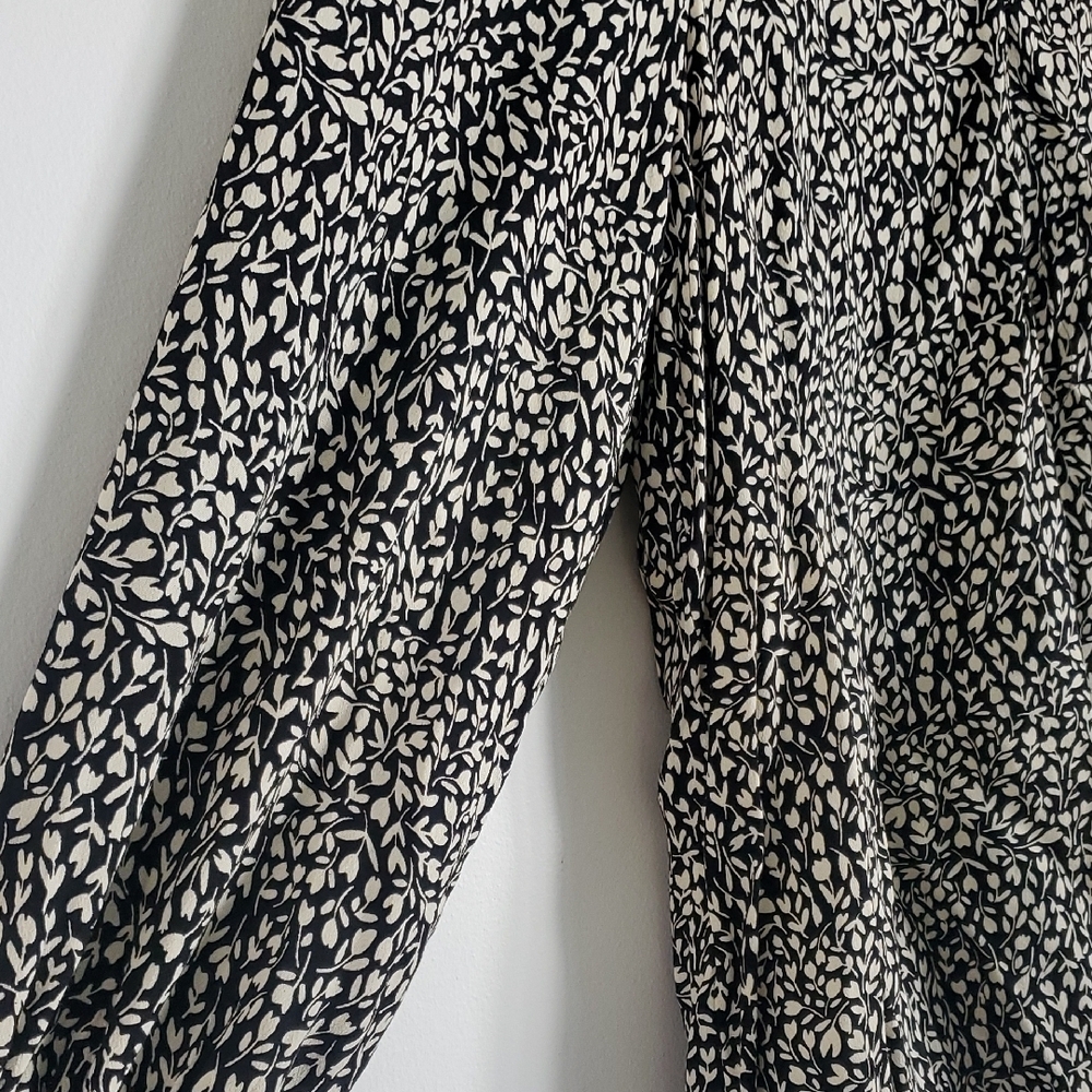 Mango Flower Patterned Blouse - Picture 2 of 10